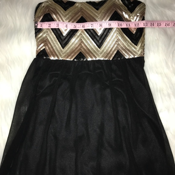 Strapless sequin chevron pattern dress - Picture 5 of 5